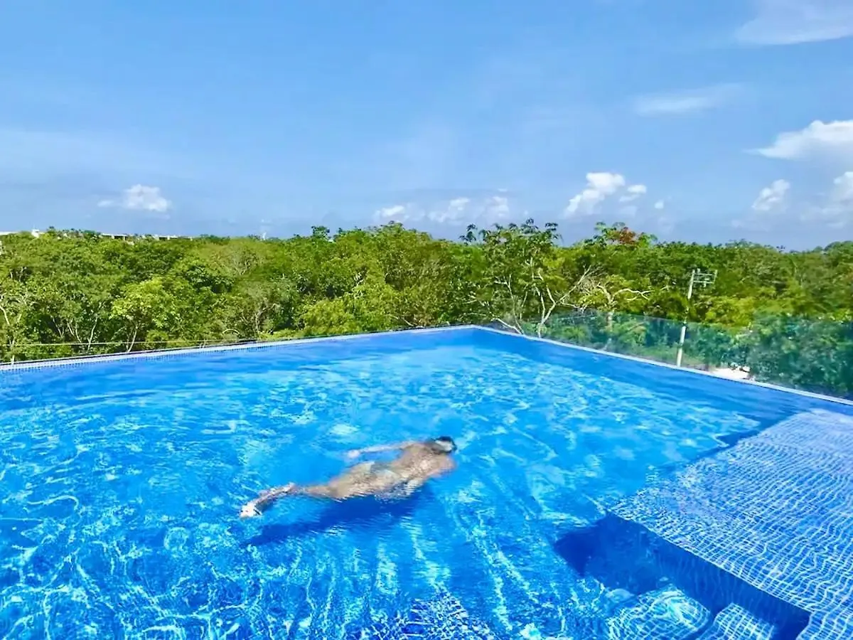 Suit Next To The Common Top Roof Exclusive Building Kingsize Bed 2 Super Pools, Gym, Grill Tulum Hébergement de vacances