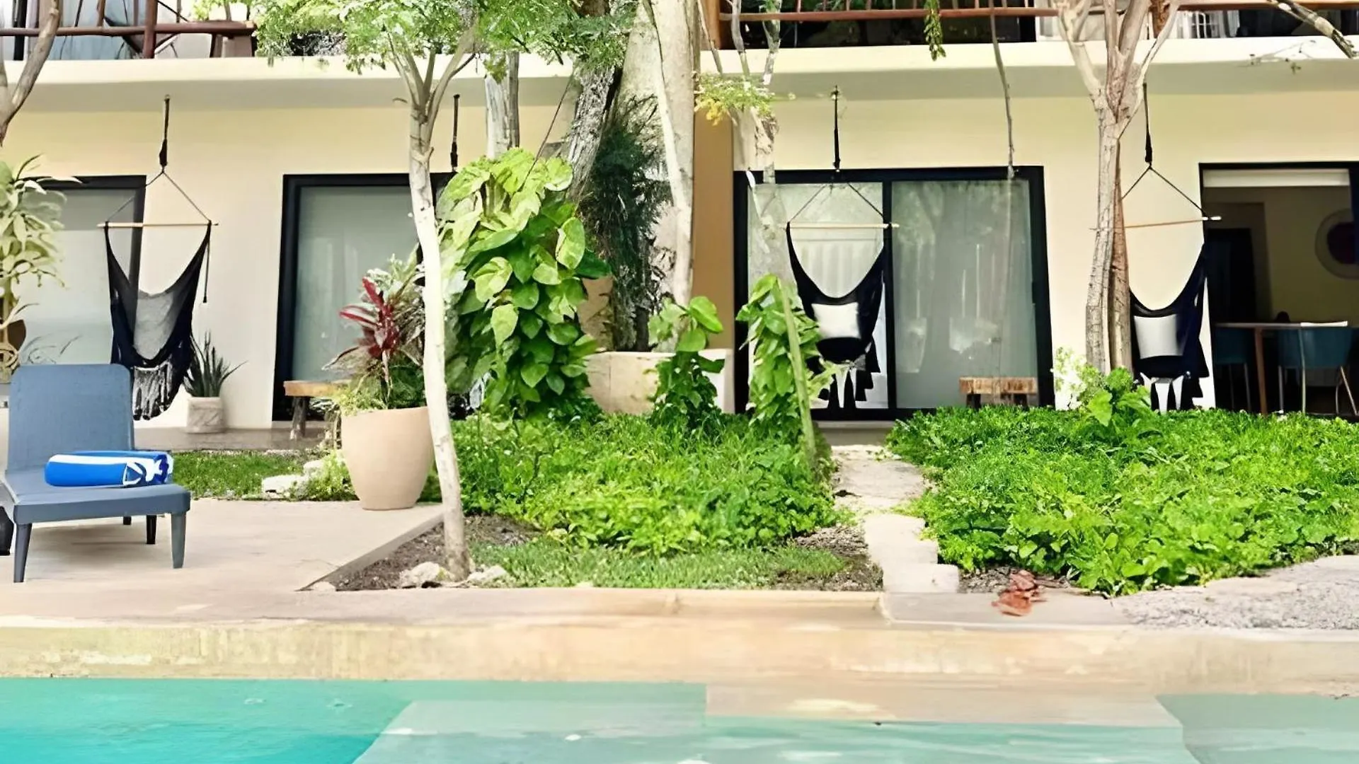 Suit Next To The Common Top Roof Exclusive Building Kingsize Bed 2 Super Pools, Gym, Grill Tulum Mexique