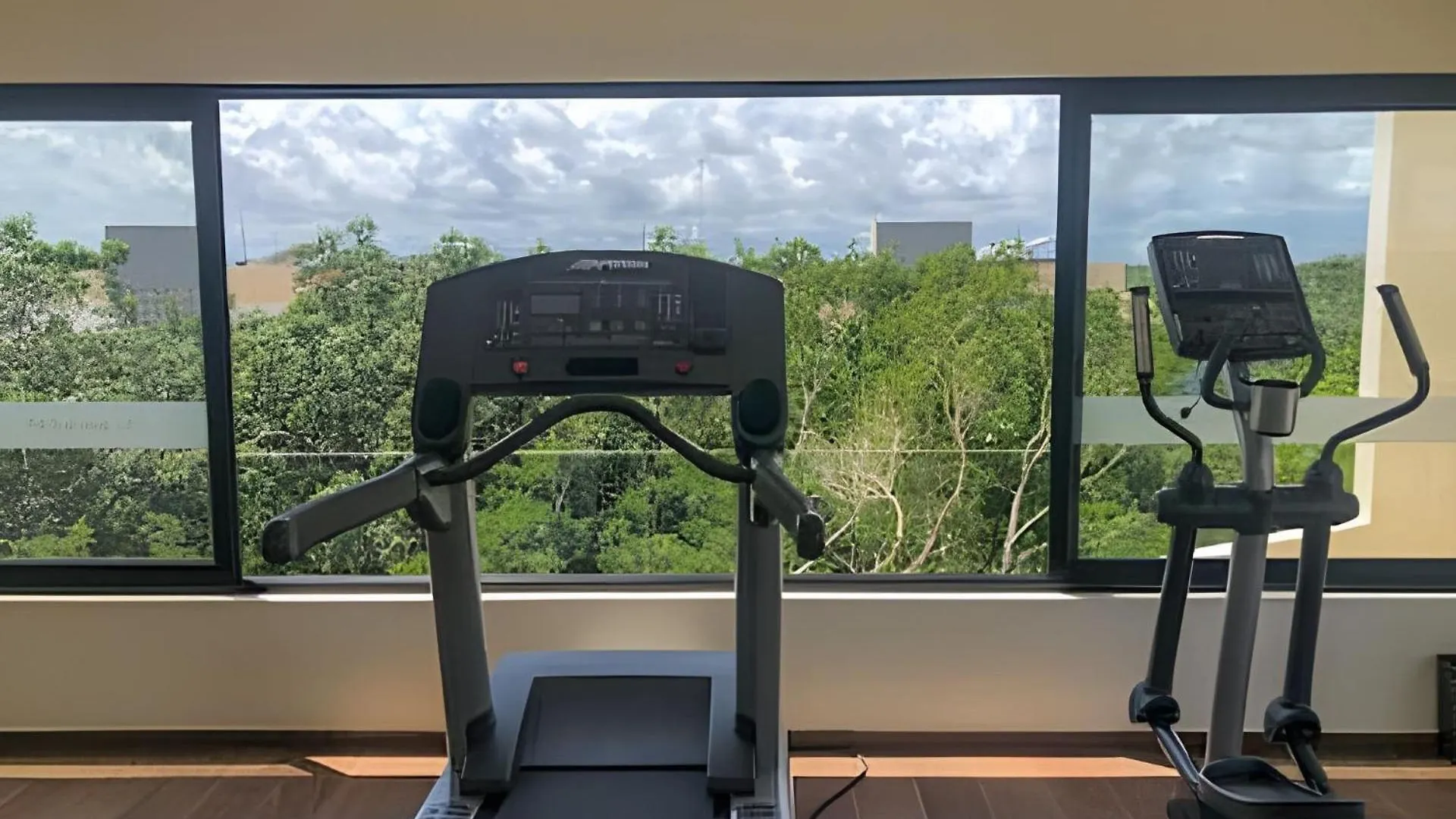 Suit Next To The Common Top Roof Exclusive Building Kingsize Bed 2 Super Pools, Gym, Grill Tulum 0*,  Mexique