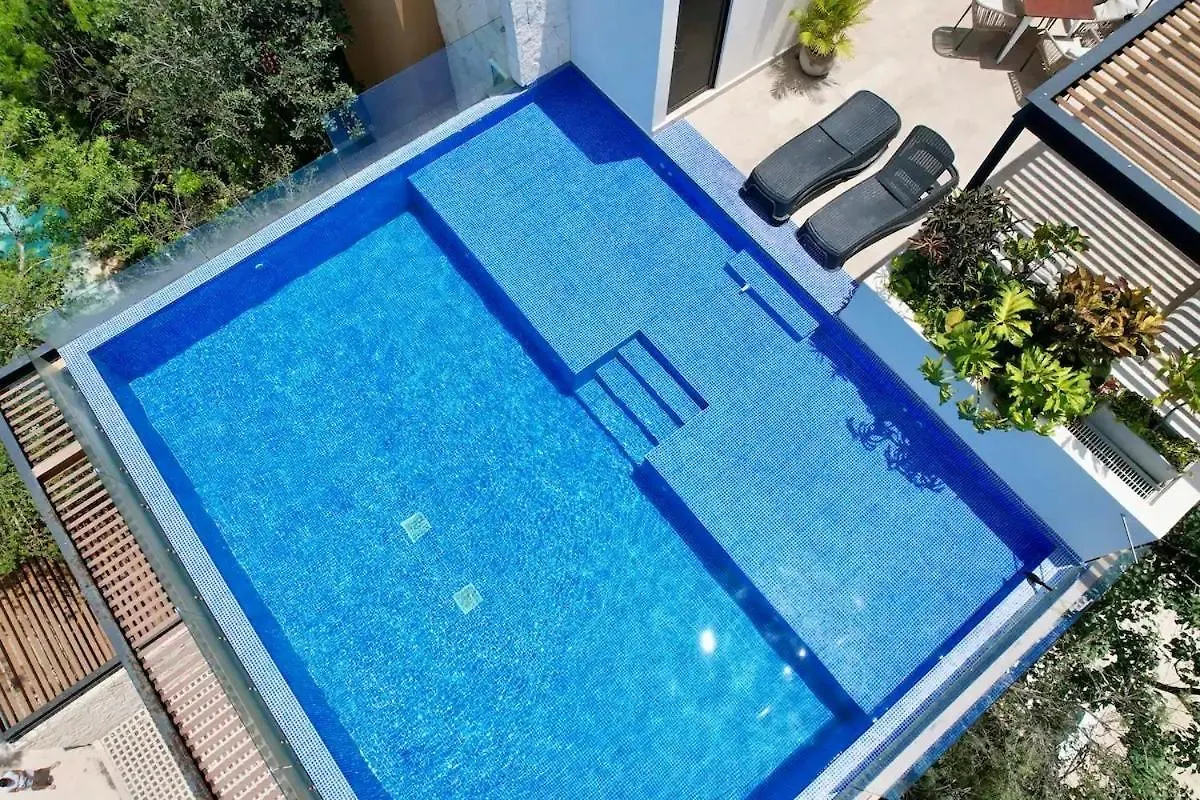 Suit Next To The Common Top Roof Exclusive Building Kingsize Bed 2 Super Pools, Gym, Grill Τουλούμ 0*,